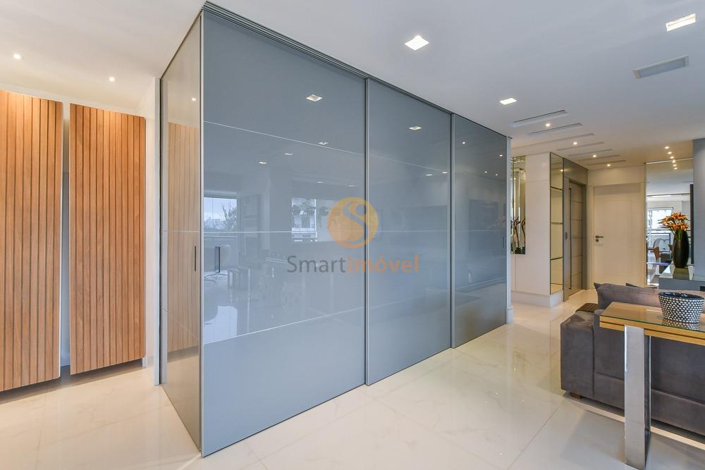 Apartamento com 244m&sup2;, 3 quartos, sendo 3 su&iacute;tes, e 3 vagas  São Paulo - 