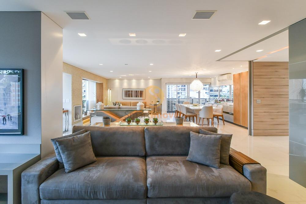 Apartamento com 244m&sup2;, 3 quartos, sendo 3 su&iacute;tes, e 3 vagas  São Paulo - 