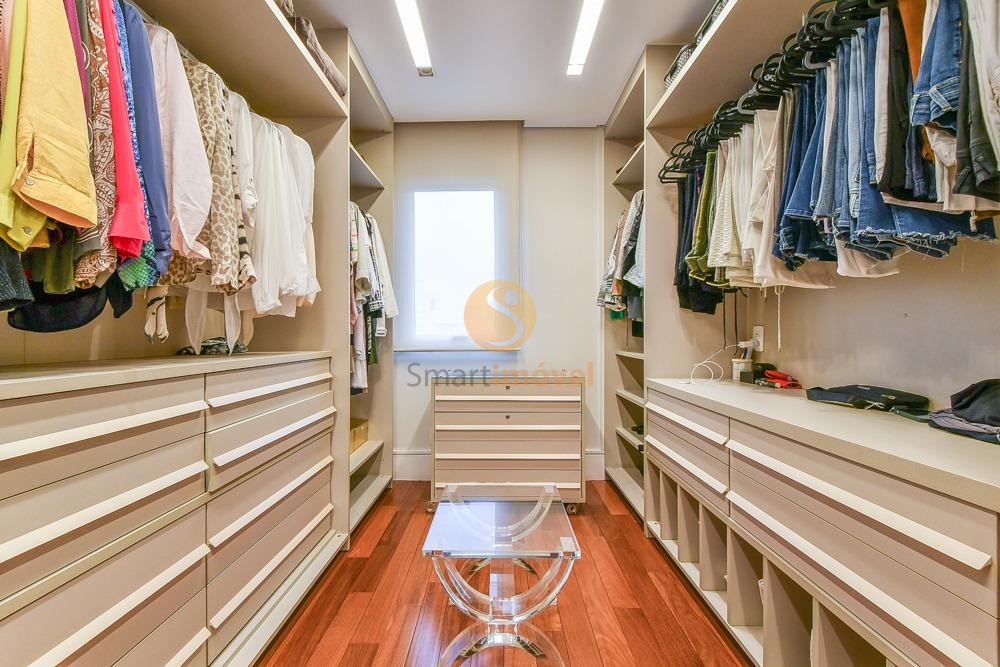 Apartamento com 244m&sup2;, 3 quartos, sendo 3 su&iacute;tes, e 3 vagas  São Paulo - 