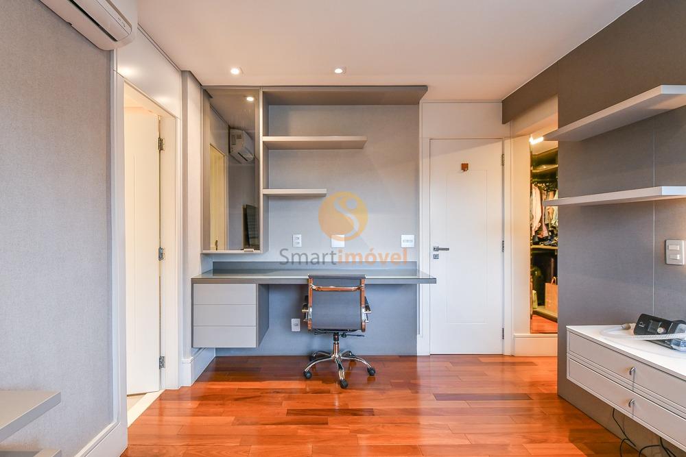 Apartamento com 244m&sup2;, 3 quartos, sendo 3 su&iacute;tes, e 3 vagas  São Paulo - 