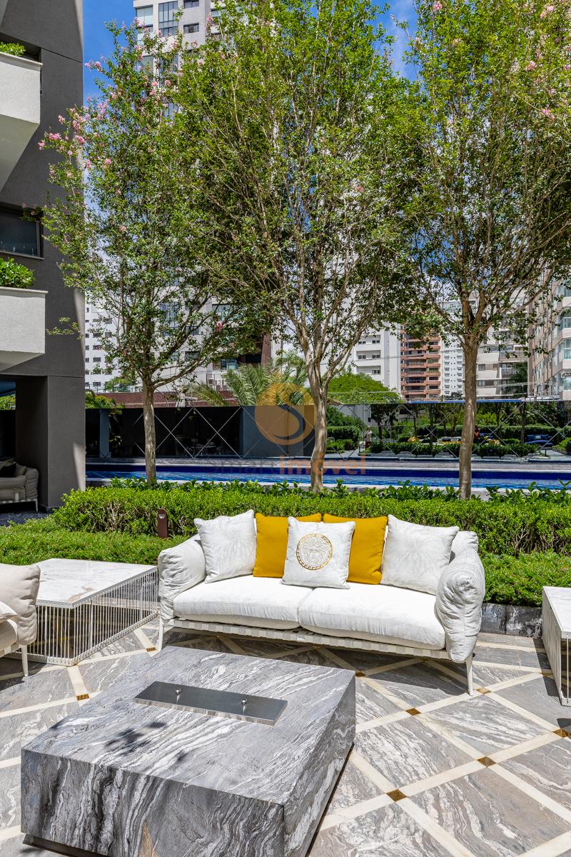 Cobertura para venda em Moema com 4 quartos, sendo 4 su&iacute;tes, 418m&sup2;  São Paulo - 