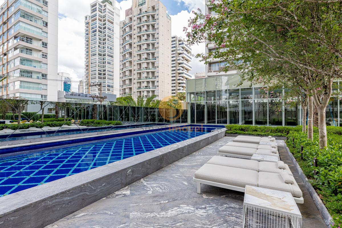 Cobertura para venda em Moema com 4 quartos, sendo 4 su&iacute;tes, 418m&sup2;  São Paulo - 