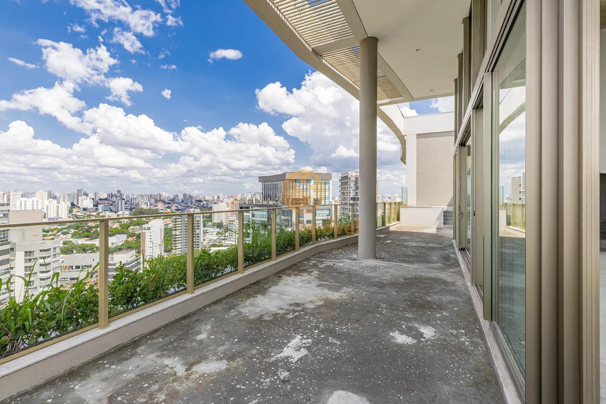 Cobertura para venda em Moema com 4 quartos, sendo 4 su&iacute;tes, 418m&sup2;  São Paulo - 