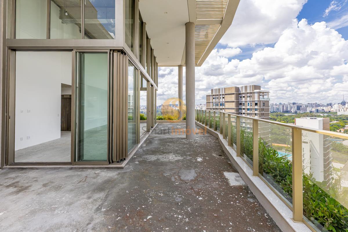 Cobertura para venda em Moema com 4 quartos, sendo 4 su&iacute;tes, 418m&sup2;  São Paulo - 