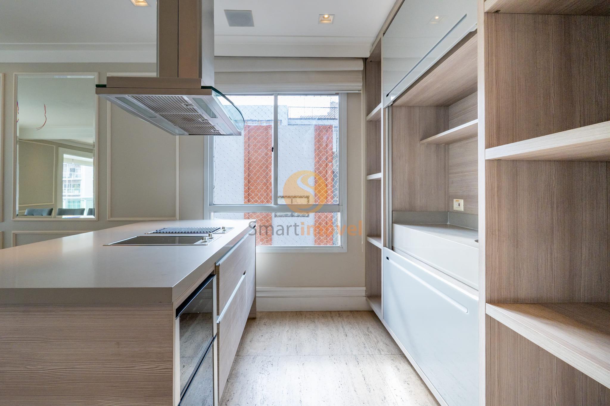 Apartamento com 234m&sup2;, 4 quartos, sendo 4 su&iacute;tes, 4 vagas  São Paulo - 