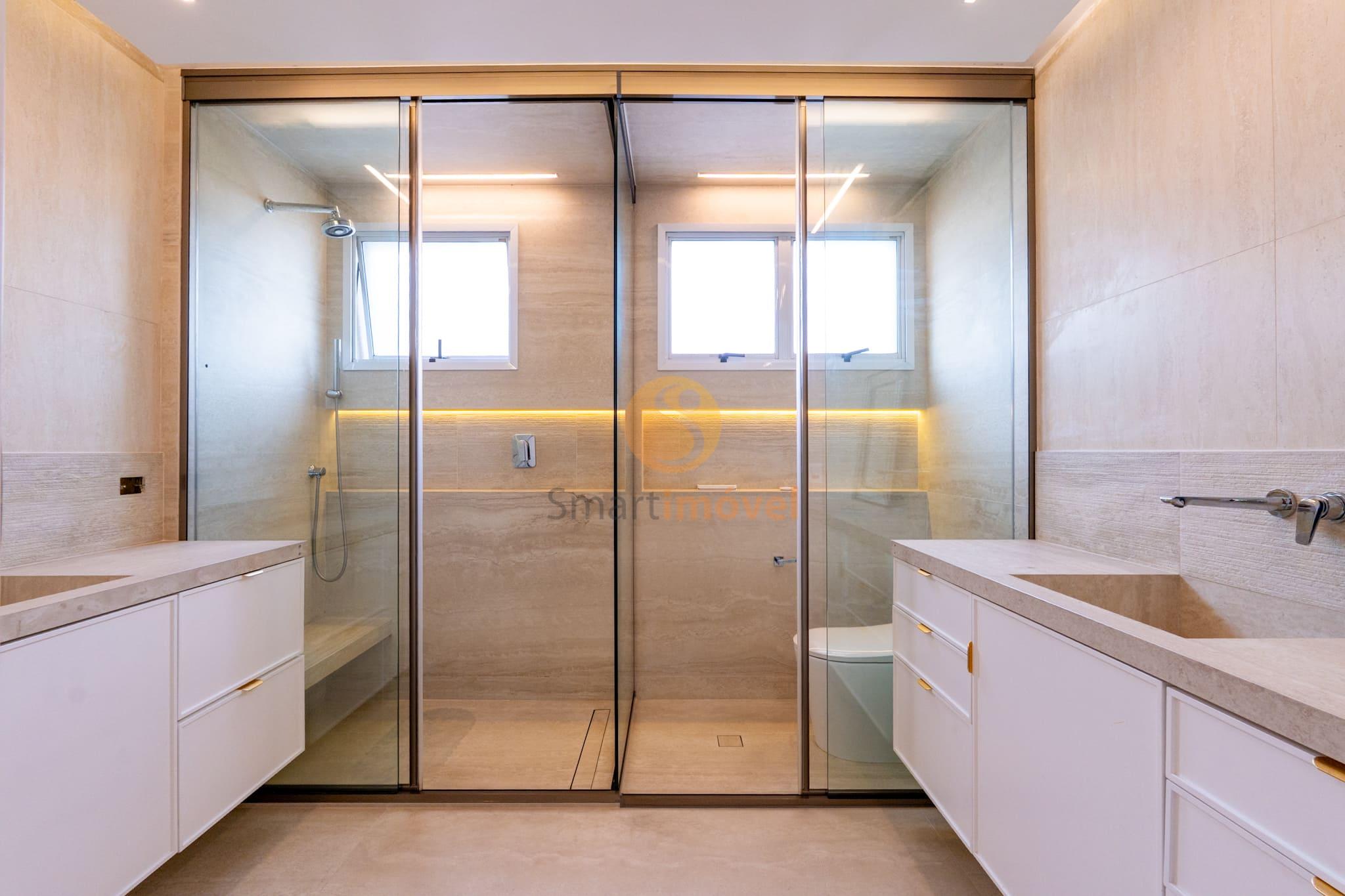 Apartamento com 234m&sup2;, 4 quartos, sendo 4 su&iacute;tes, 4 vagas  São Paulo - 