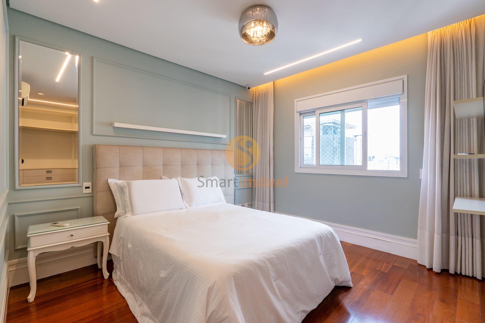 Apartamento com 234m&sup2;, 4 quartos, sendo 4 su&iacute;tes, 4 vagas  São Paulo - 