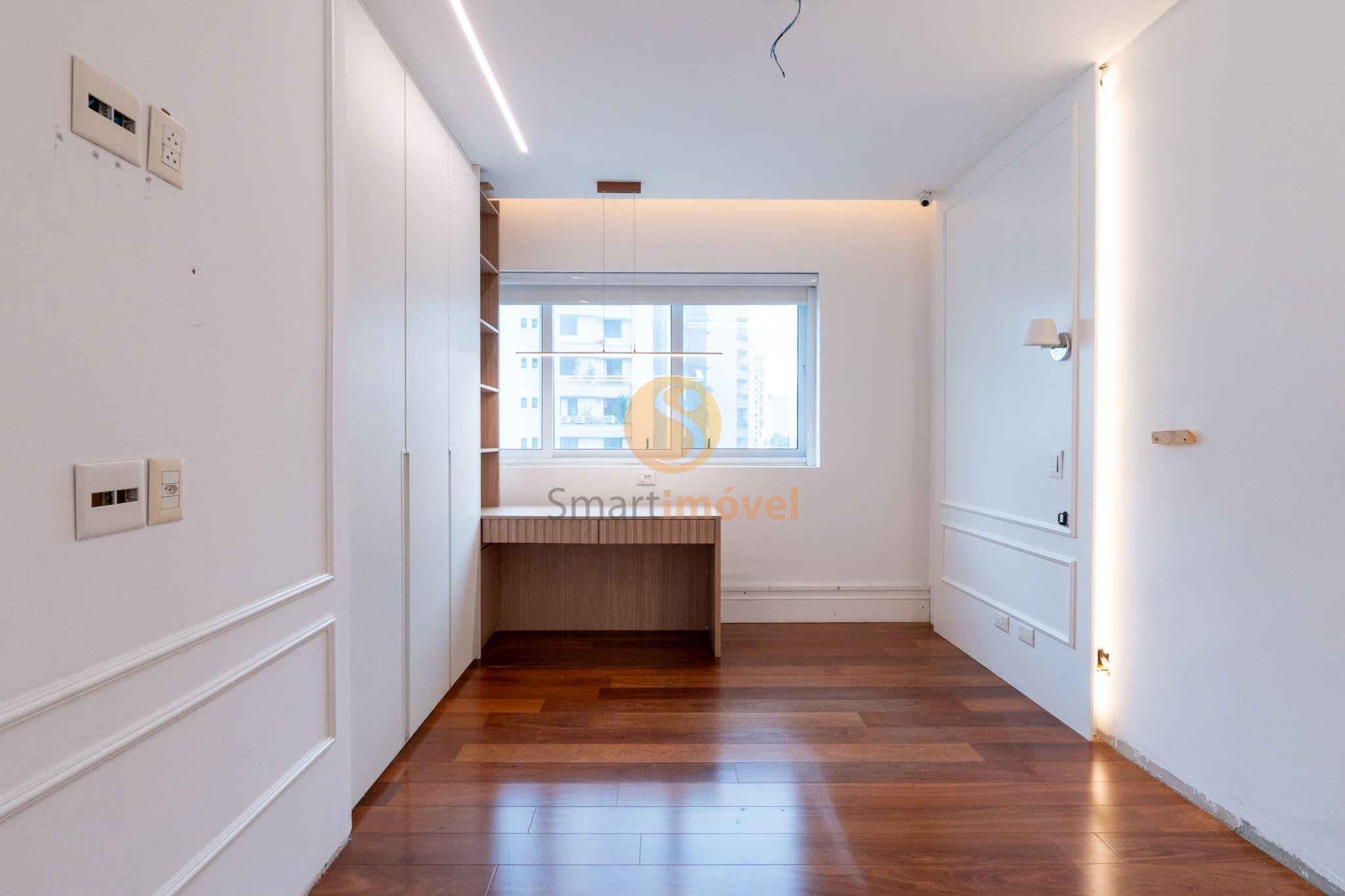 Apartamento com 234m&sup2;, 4 quartos, sendo 4 su&iacute;tes, 4 vagas  São Paulo - 