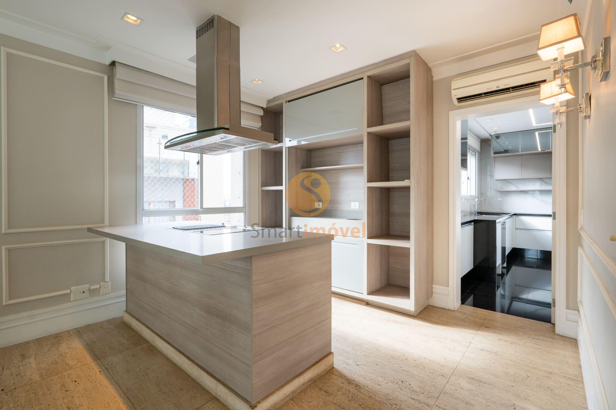 Apartamento com 234m&sup2;, 4 quartos, sendo 4 su&iacute;tes, 4 vagas  São Paulo - 