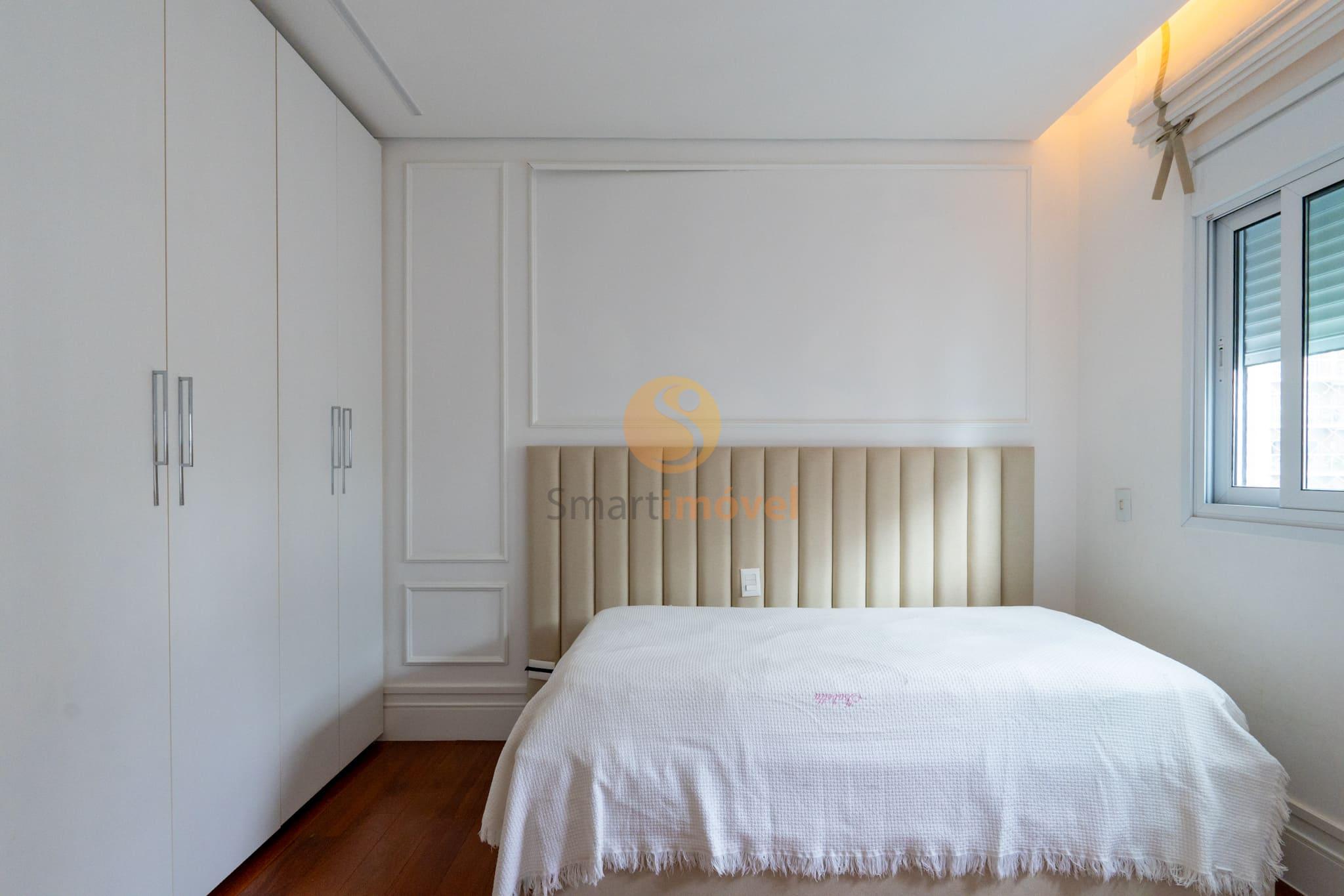 Apartamento com 234m&sup2;, 4 quartos, sendo 4 su&iacute;tes, 4 vagas  São Paulo - 
