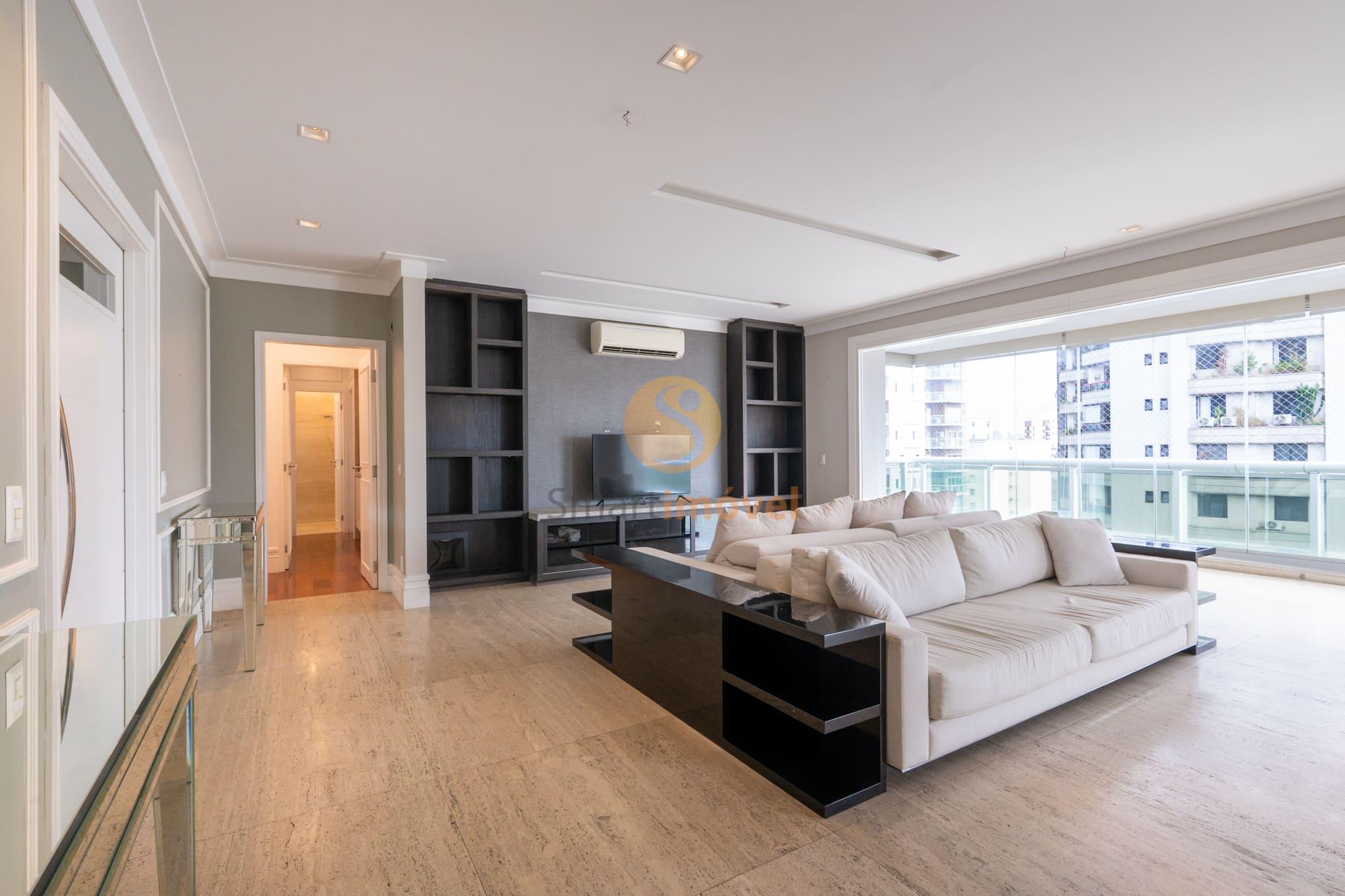 Apartamento com 234m&sup2;, 4 quartos, sendo 4 su&iacute;tes, 4 vagas  São Paulo - 