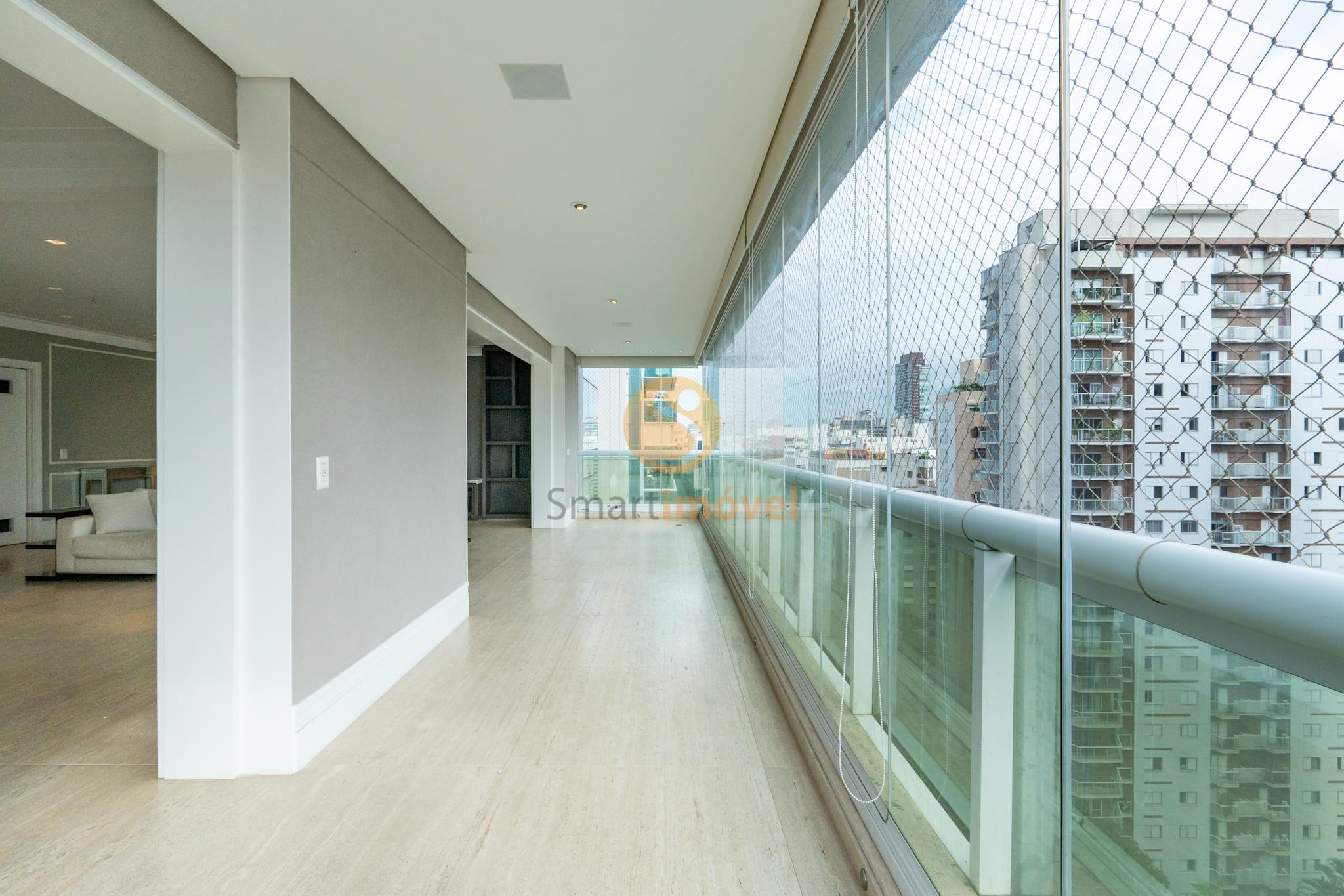 Apartamento com 234m&sup2;, 4 quartos, sendo 4 su&iacute;tes, 4 vagas  São Paulo - 