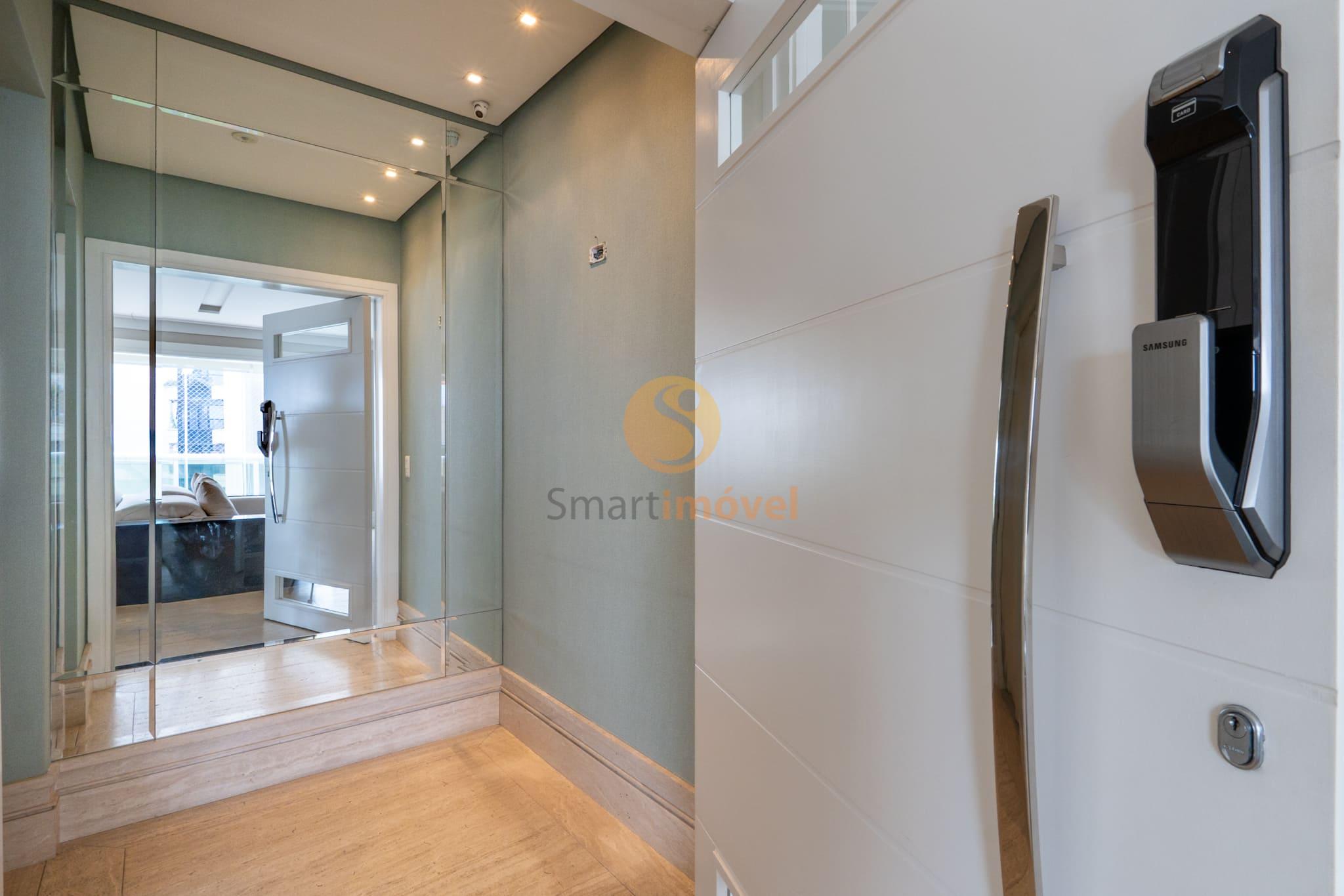 Apartamento com 234m&sup2;, 4 quartos, sendo 4 su&iacute;tes, 4 vagas  São Paulo - 