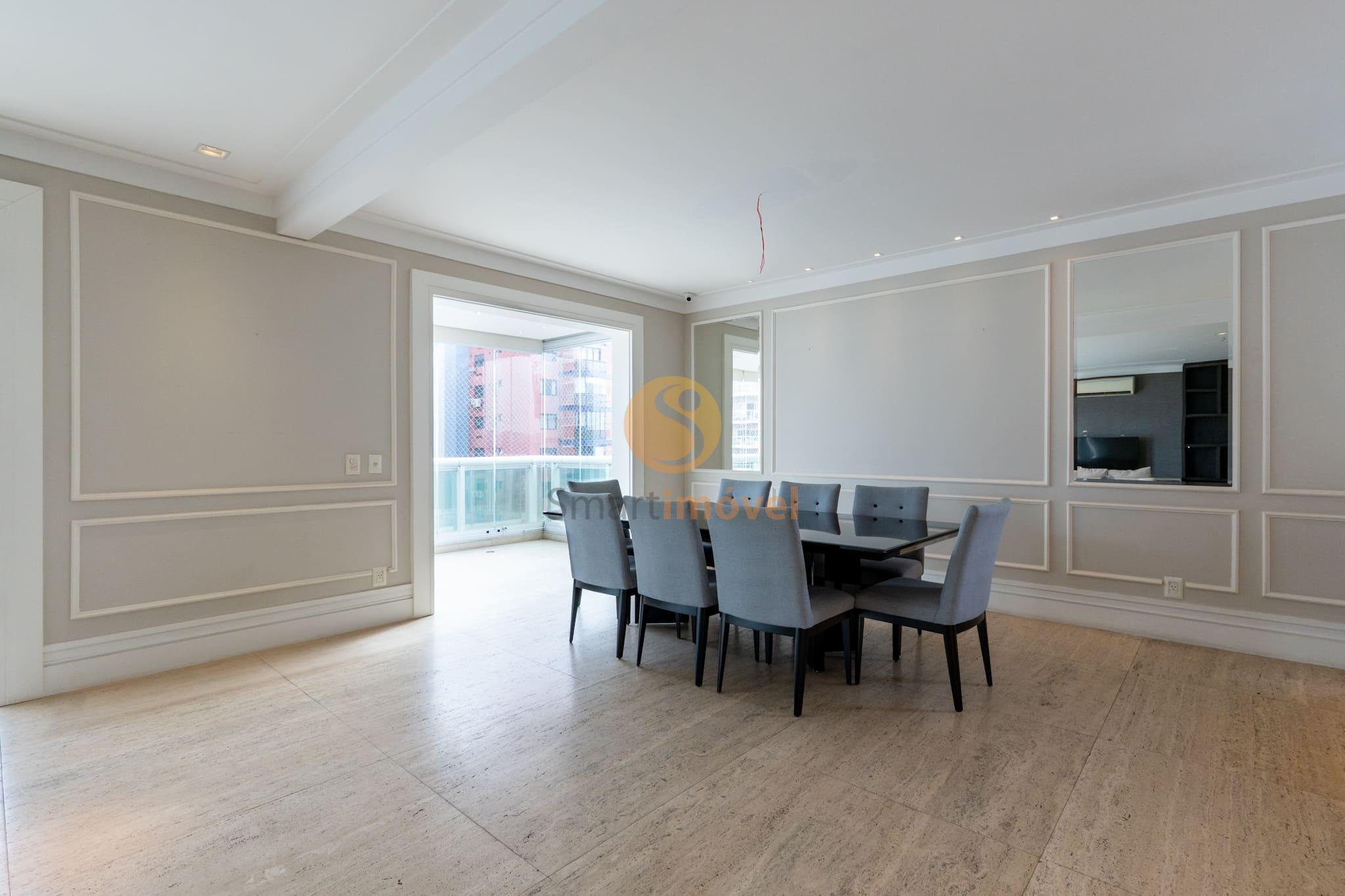 Apartamento com 234m&sup2;, 4 quartos, sendo 4 su&iacute;tes, 4 vagas  São Paulo - 