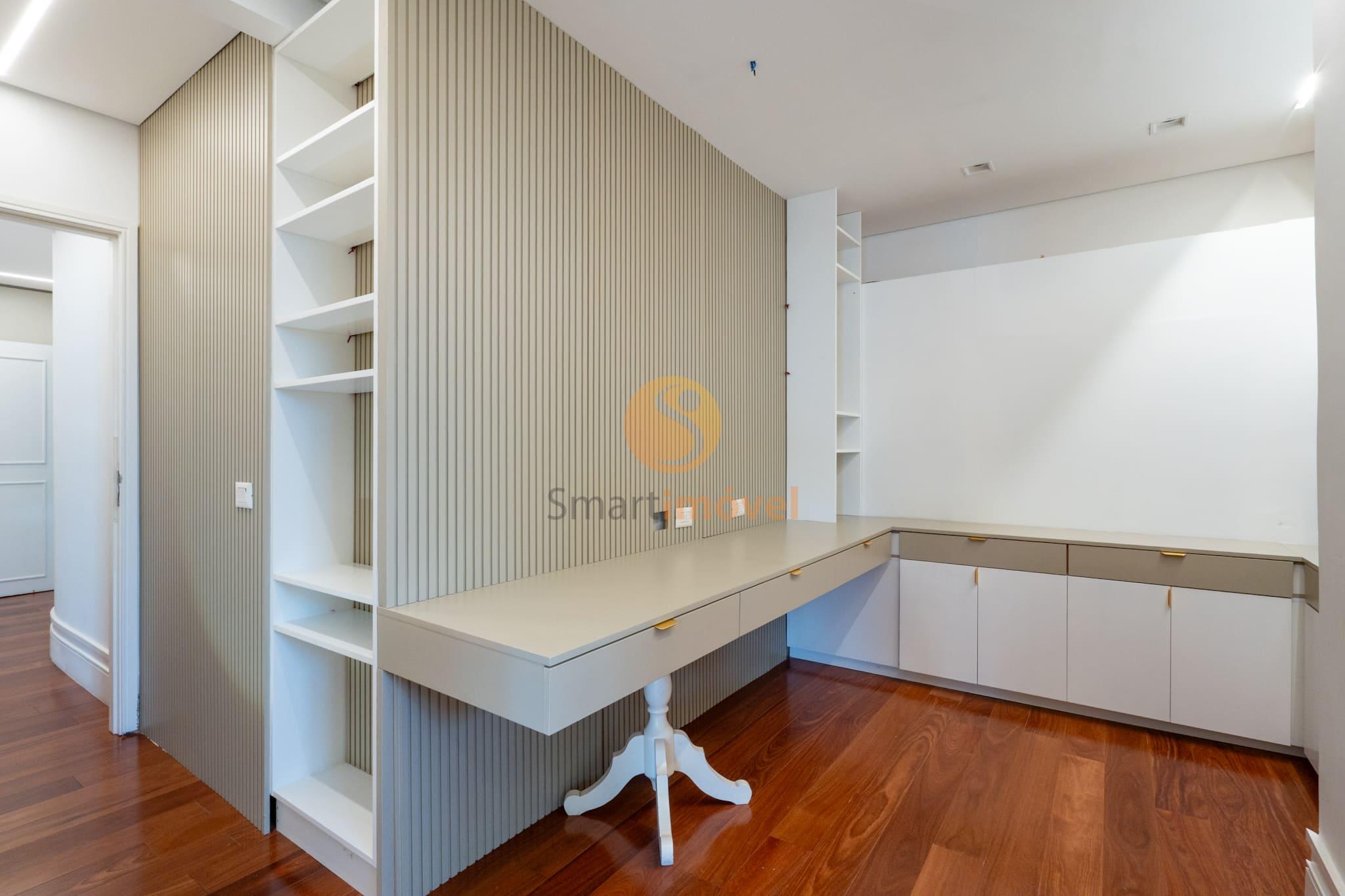 Apartamento com 234m&sup2;, 4 quartos, sendo 4 su&iacute;tes, 4 vagas  São Paulo - 