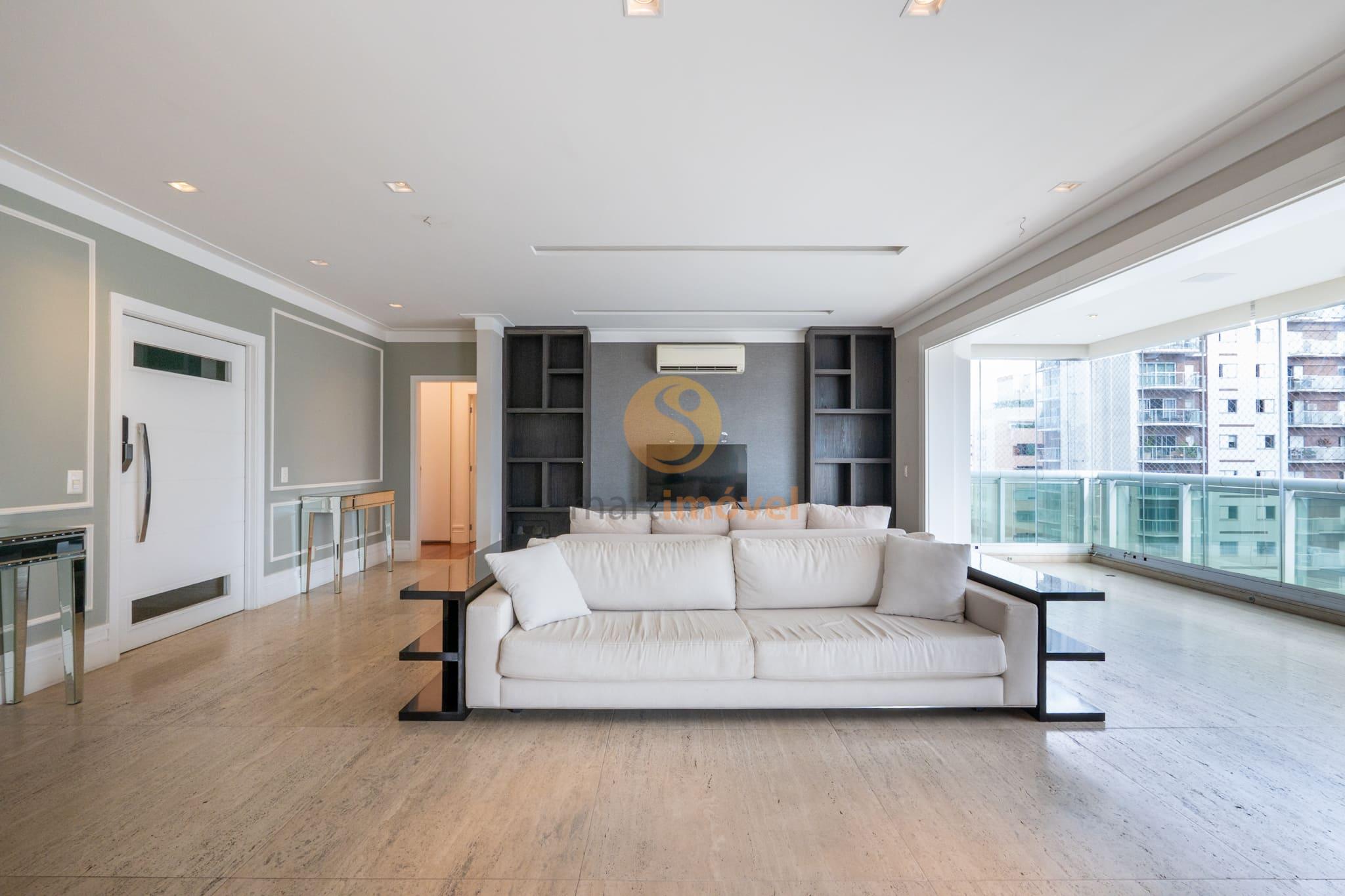 Apartamento com 234m&sup2;, 4 quartos, sendo 4 su&iacute;tes, 4 vagas  São Paulo - 