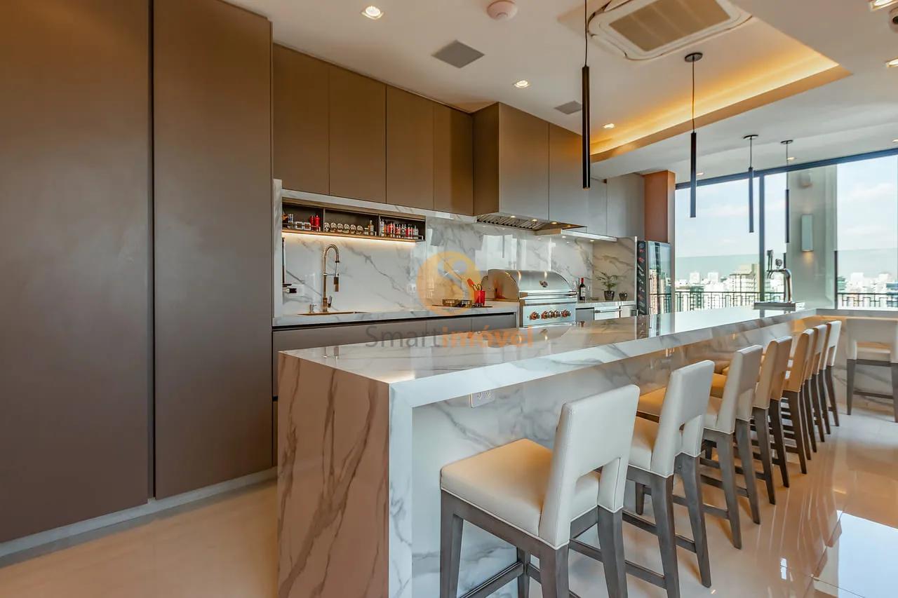 Cobertura Triplex com 476 m&sup2; mobiliada, em resort de Luxo  São Paulo - 