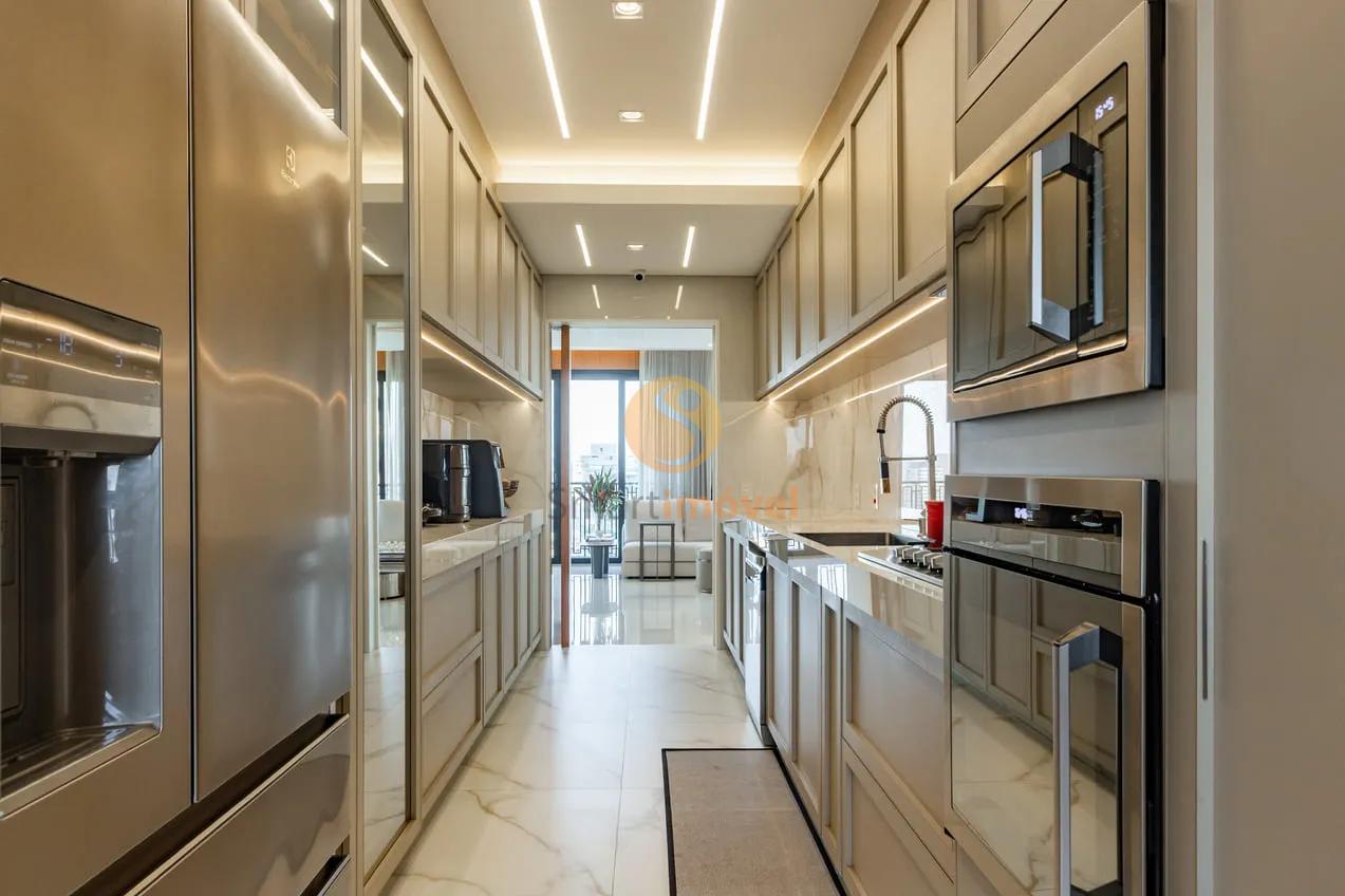 Cobertura Triplex com 476 m&sup2; mobiliada, em resort de Luxo  São Paulo - 