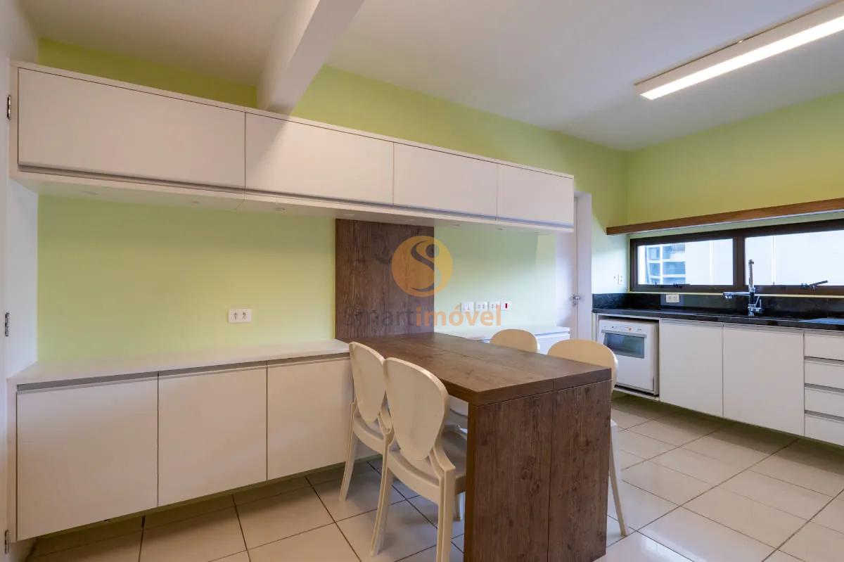 Apartamento com 165m&sup2;, 3 quartos, sendo 3 su&iacute;tes e 3 vagas  São Paulo - 