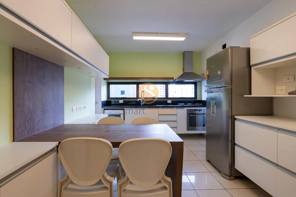 Apartamento com 165m&sup2;, 3 quartos, sendo 3 su&iacute;tes e 3 vagas  São Paulo - 