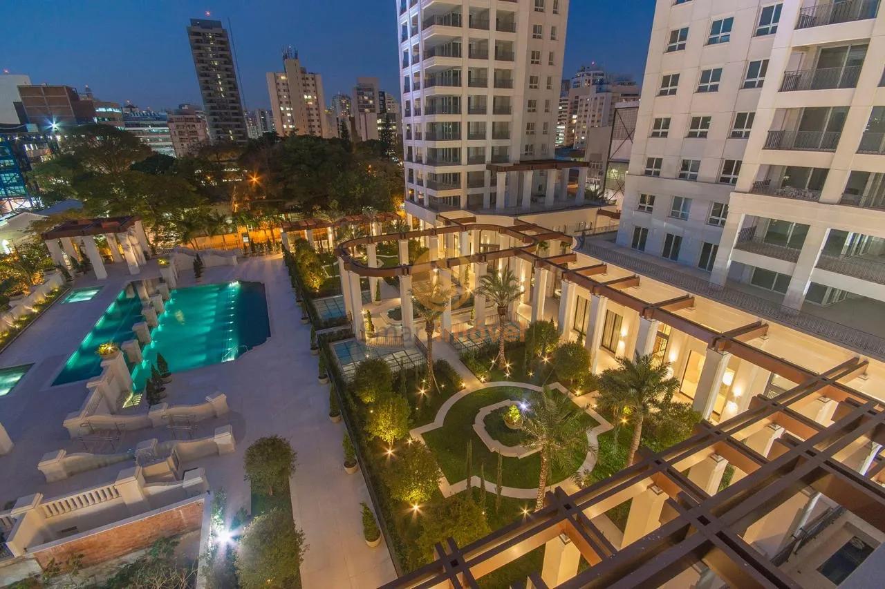 Cobertura Triplex com 476 m&sup2; mobiliada, em resort de Luxo  São Paulo - 