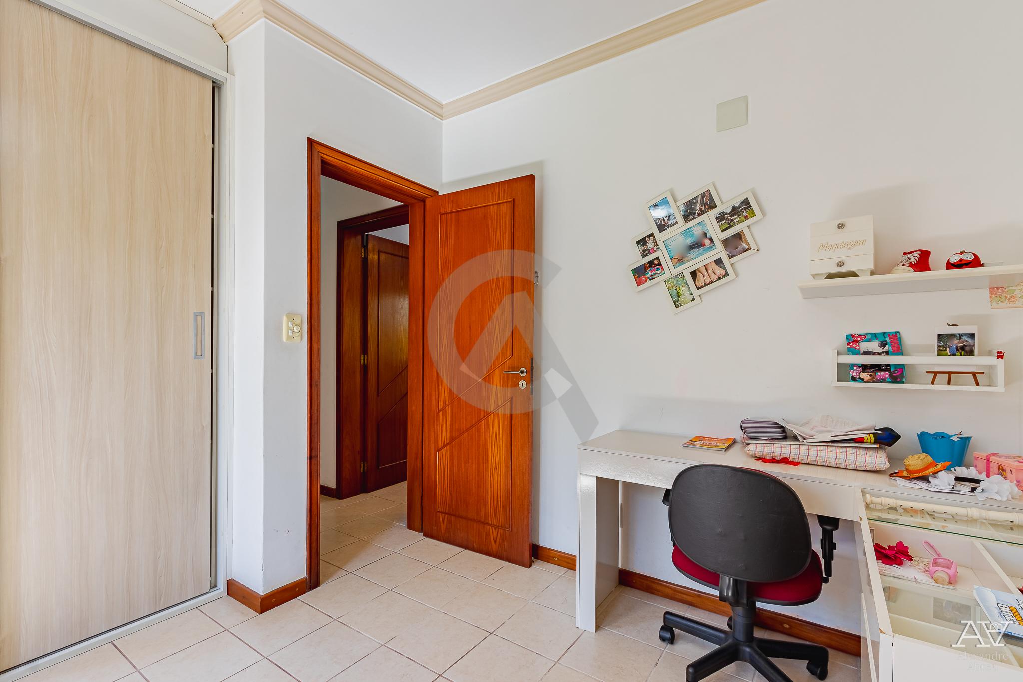 Casa, 3 quartos, 274 m² - Foto 27