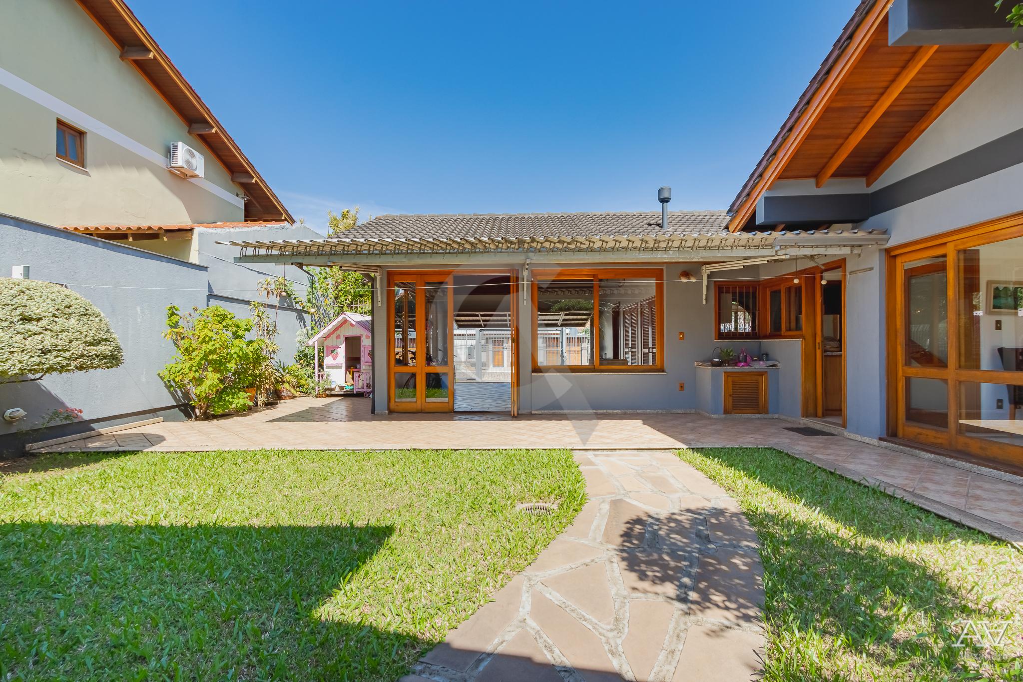 Casa, 3 quartos, 274 m² - Foto 35