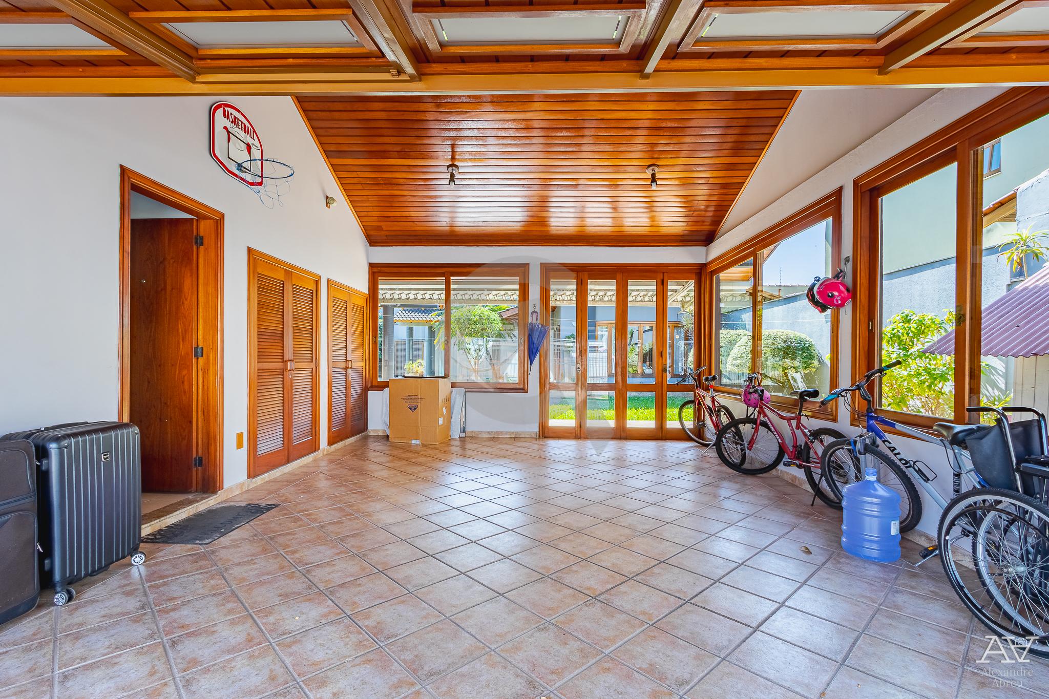 Casa, 3 quartos, 274 m² - Foto 32