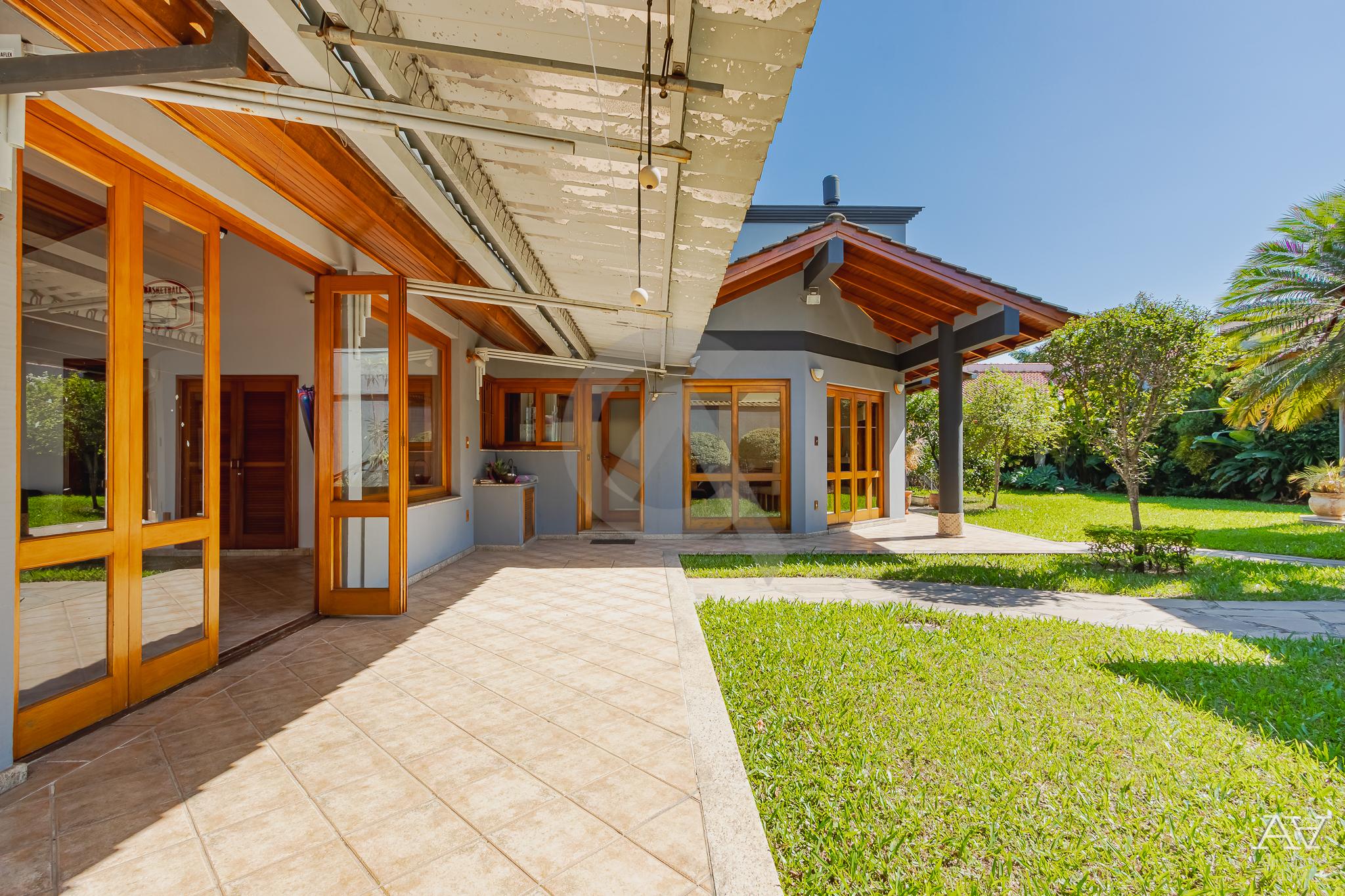 Casa, 3 quartos, 274 m² - Foto 36