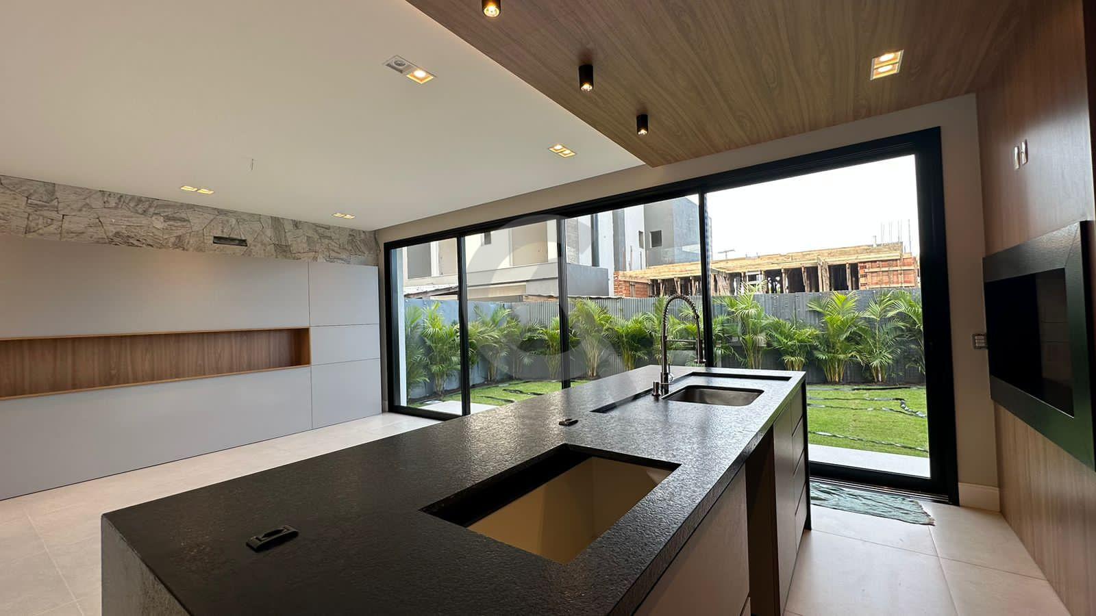 Casa, 4 quartos, 210 m² - Foto 9