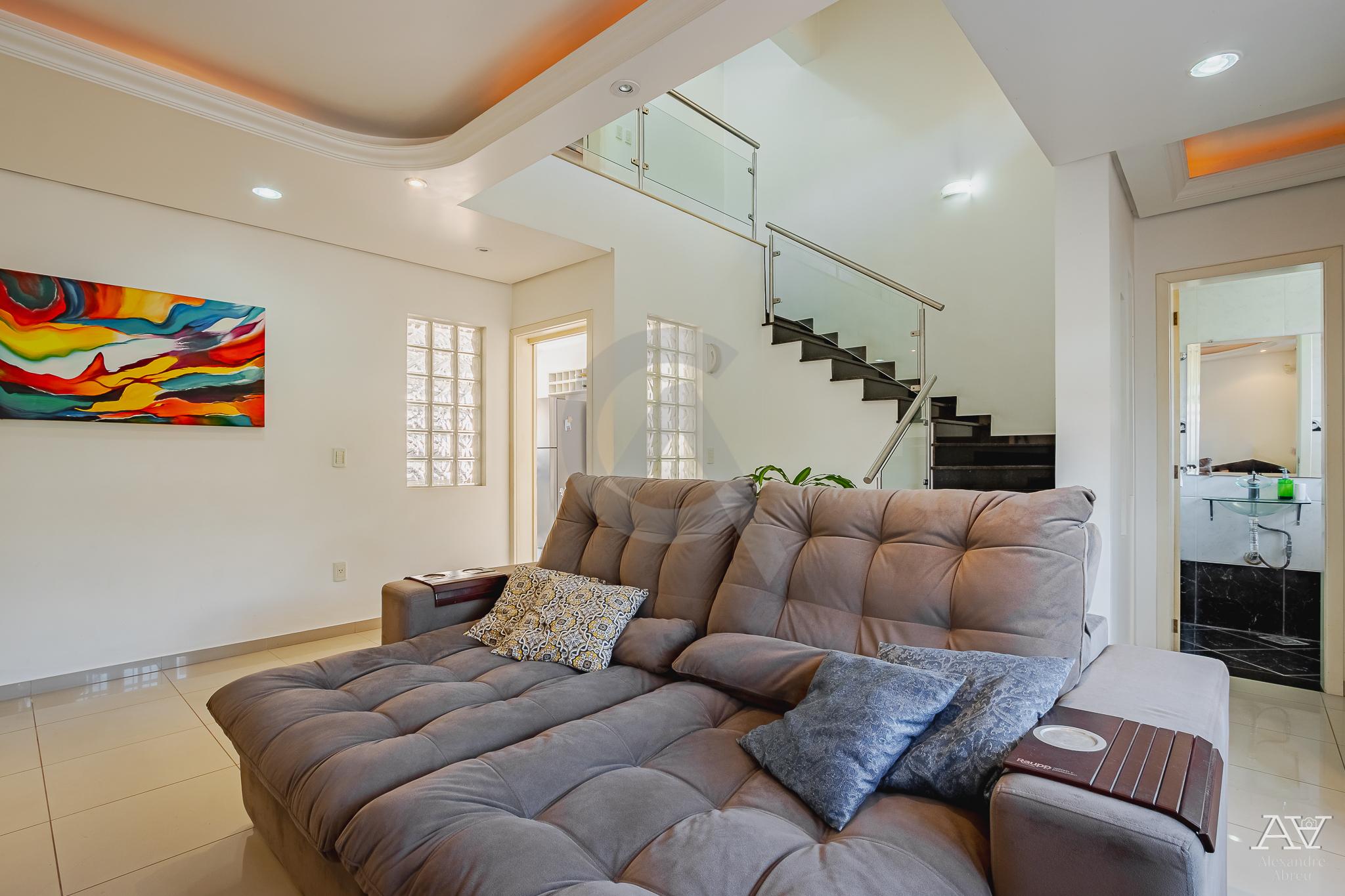 Casa, 4 quartos, 194 m² - Foto 1