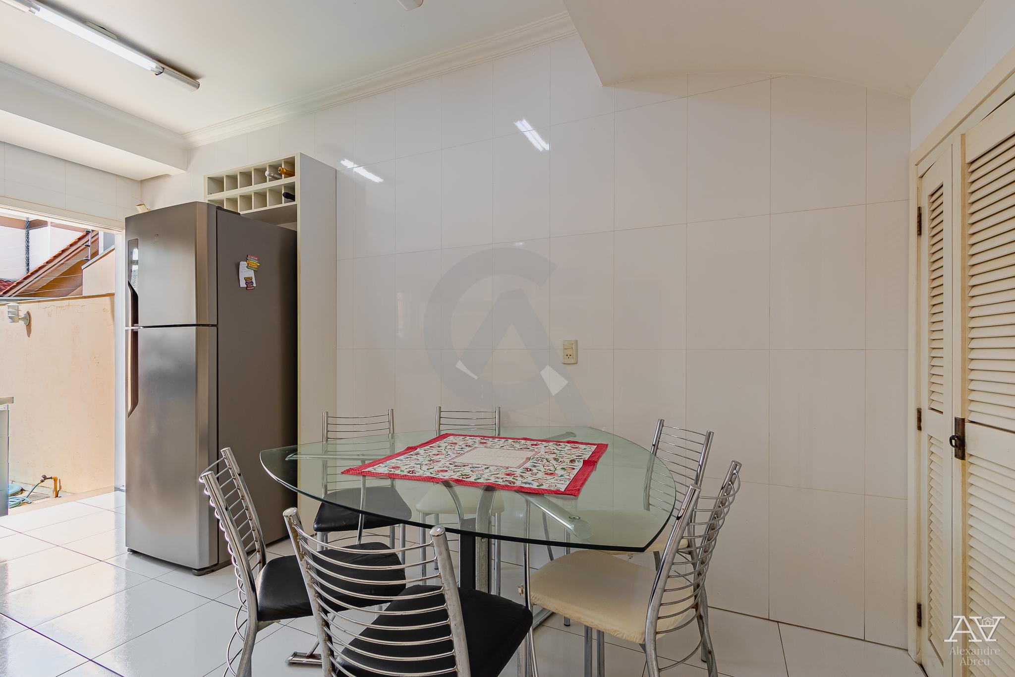 Casa, 4 quartos, 194 m² - Foto 6