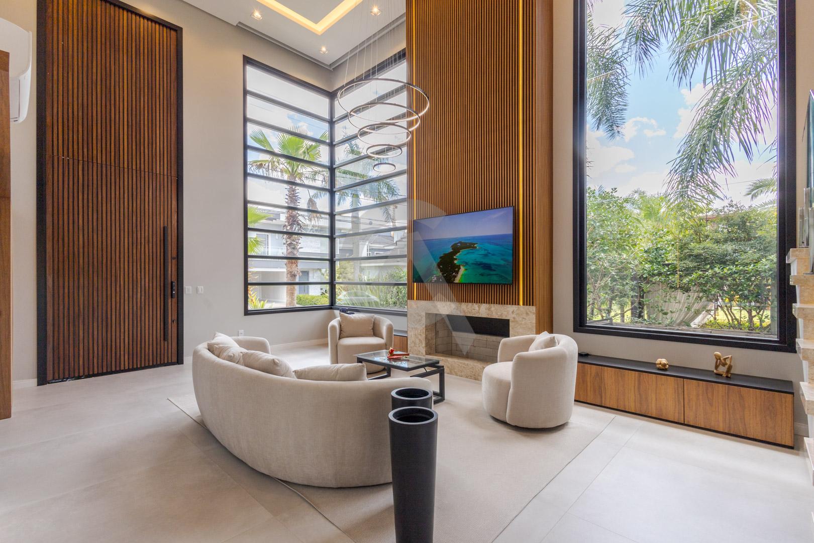 Casa em condom&iacute;nio &agrave; venda mobiliada 4 su&iacute;tes, p&aacute;tio com piscina em Canoas Rua Monte Castelo Canoas - 