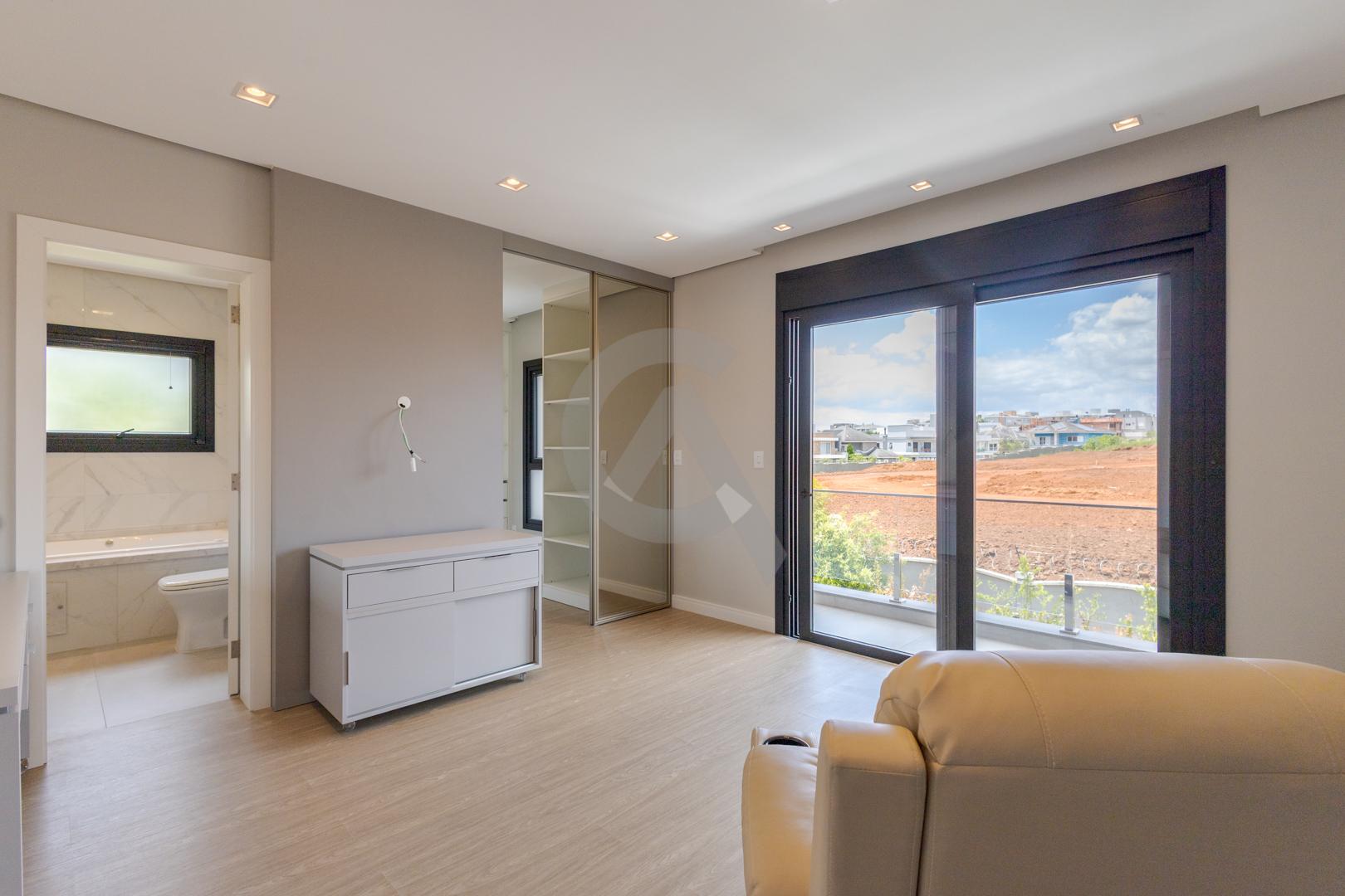 Casa em condom&iacute;nio &agrave; venda mobiliada 4 su&iacute;tes, p&aacute;tio com piscina em Canoas Rua Monte Castelo Canoas - 