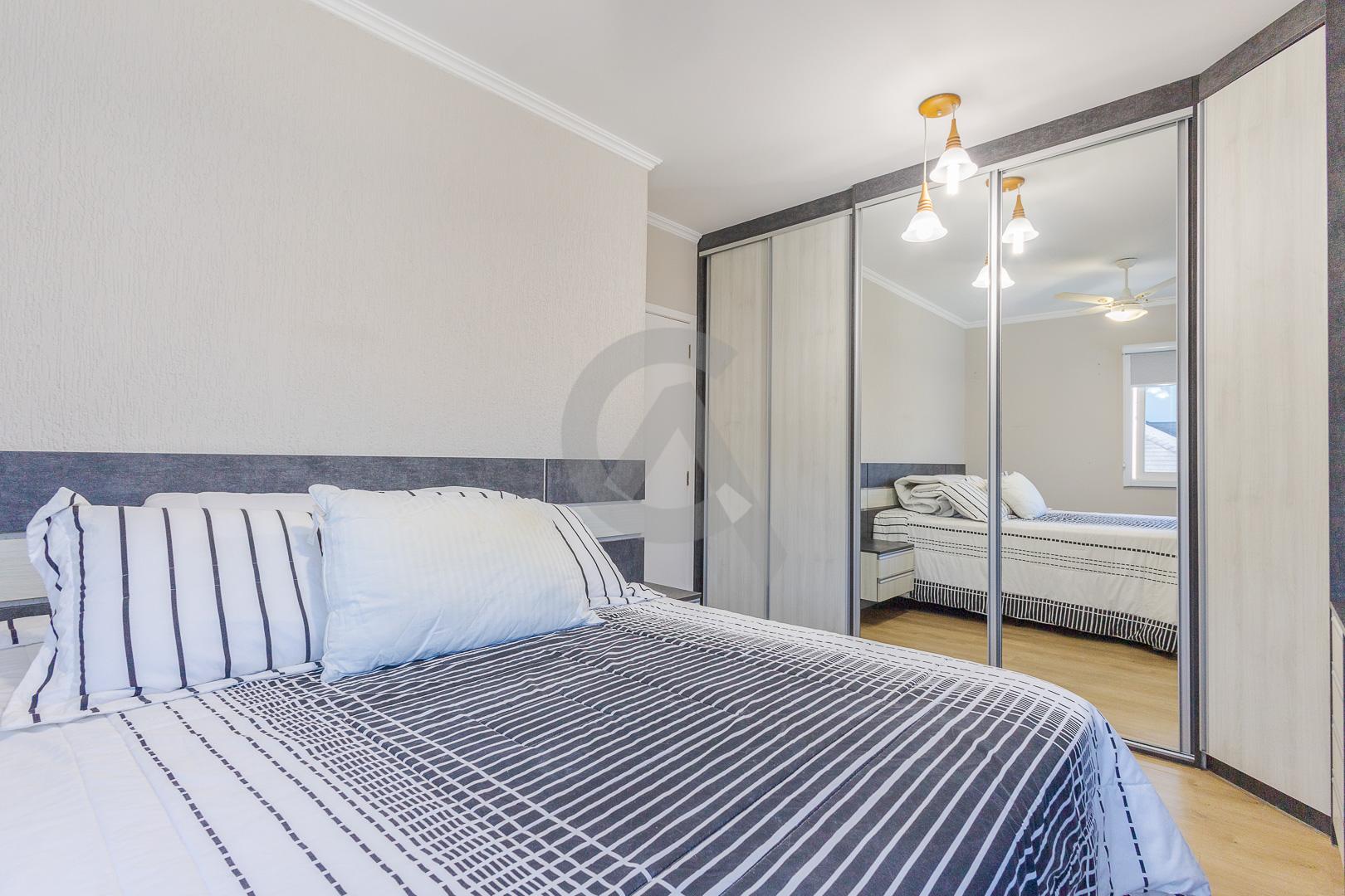 Casa em condom&iacute;nio alto pad&atilde;o &agrave; venda com piscina em Canoas Avenida Farroupilha Canoas - 