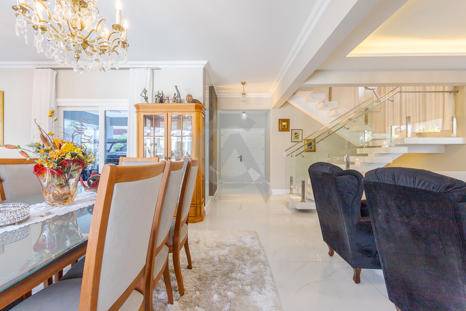 Casa em condom&iacute;nio alto pad&atilde;o &agrave; venda com piscina em Canoas Avenida Farroupilha Canoas - 