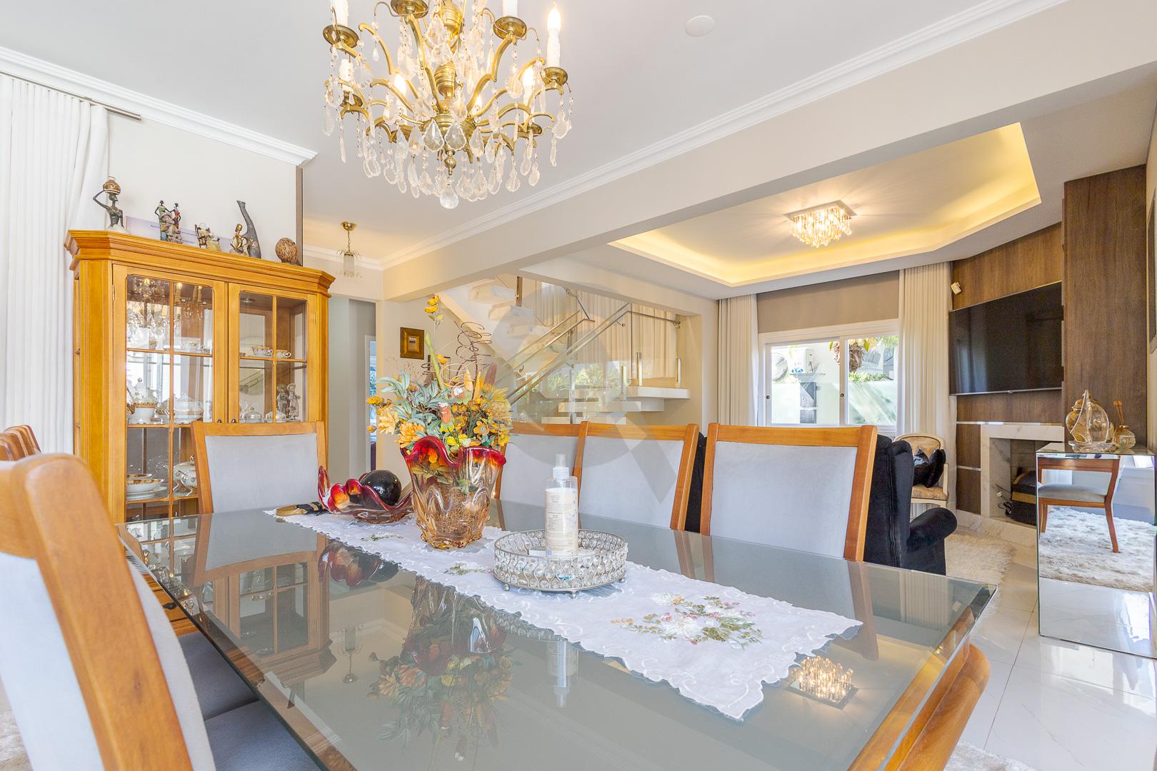 Casa em condom&iacute;nio alto pad&atilde;o &agrave; venda com piscina em Canoas Avenida Farroupilha Canoas - 