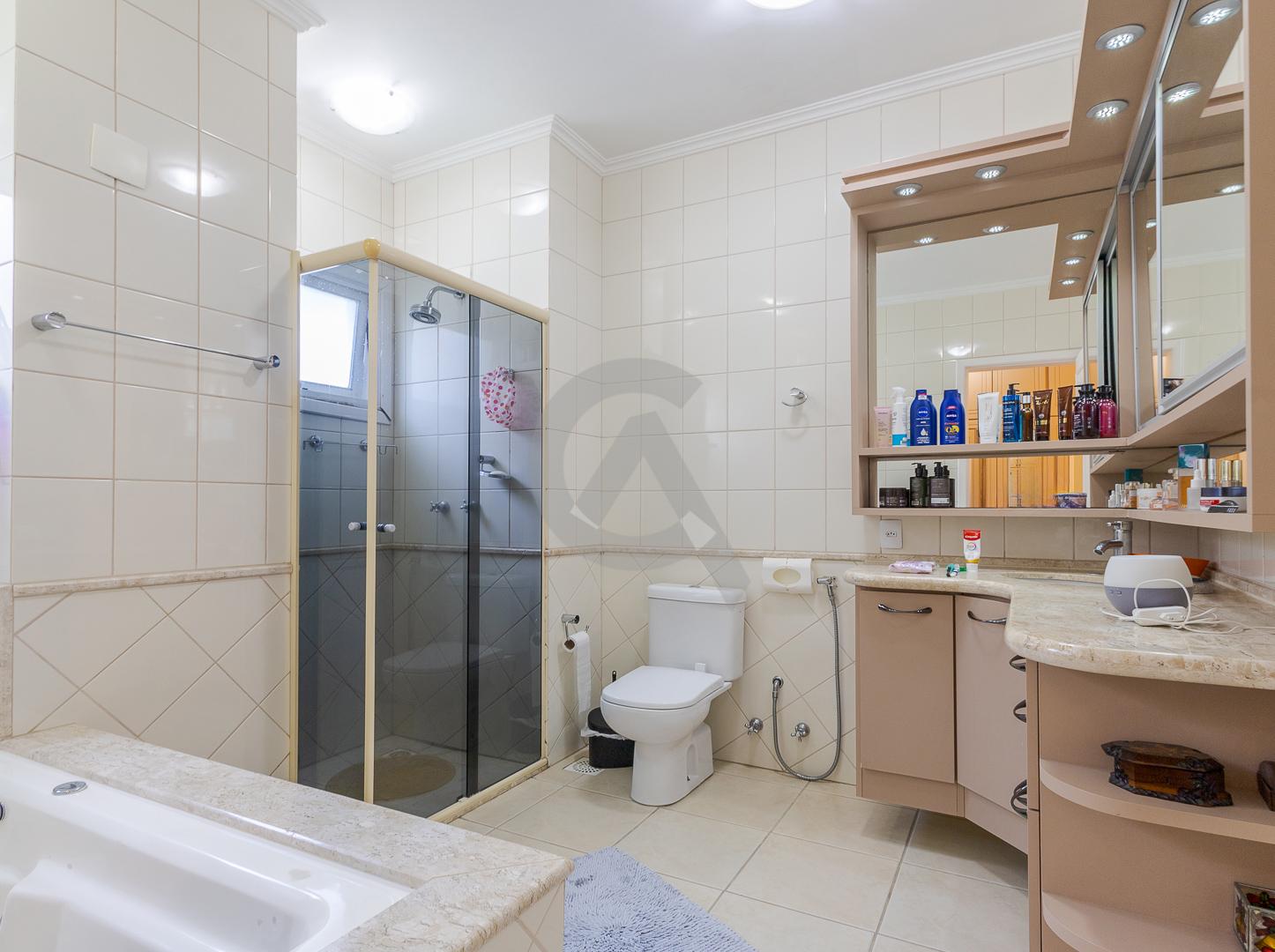 Casa em condom&iacute;nio alto pad&atilde;o &agrave; venda com piscina em Canoas Avenida Farroupilha Canoas - 