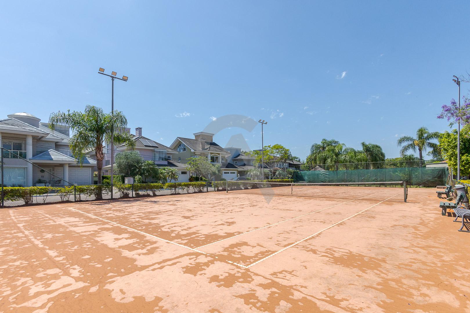 Casa em condom&iacute;nio alto pad&atilde;o &agrave; venda com piscina em Canoas Avenida Farroupilha Canoas - 