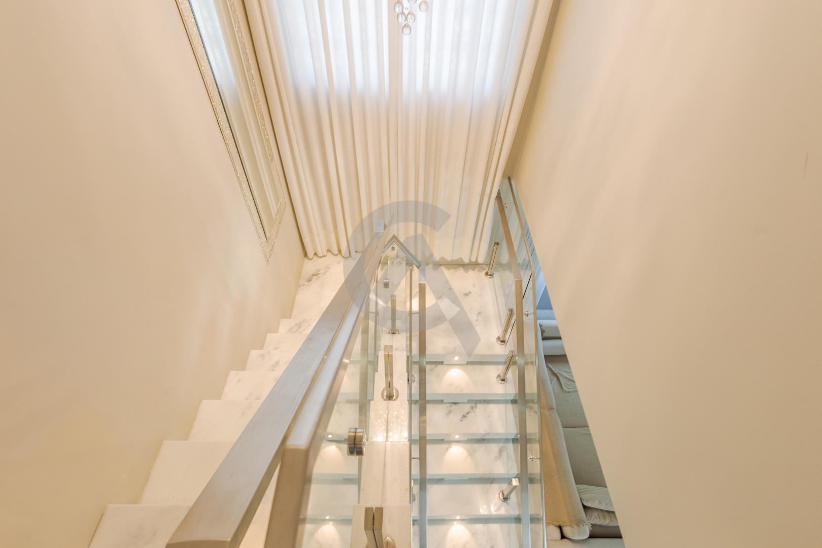 Casa em condom&iacute;nio alto pad&atilde;o &agrave; venda com piscina em Canoas Avenida Farroupilha Canoas - 