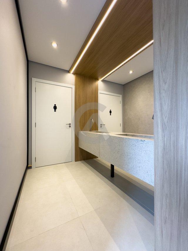 Apartamento com 2 suítes com 2 (dois) vagas de garagem Rua Doutor Selbach Canoas - 