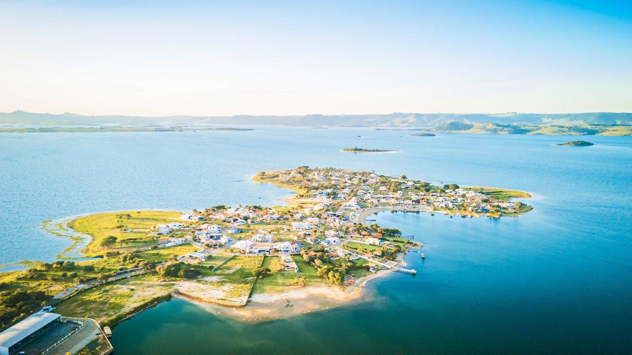 Lote/Terreno no Condomínio Ilha Bela / Carlópolis-PR Rua Alameda Tuiuiu CARLOPOLIS - 