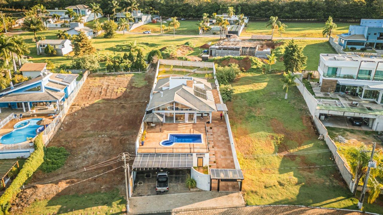 Casa no Condomínio Garden Club / Carlópolis-PR Avenida Beija Flor CARLOPOLIS - 
