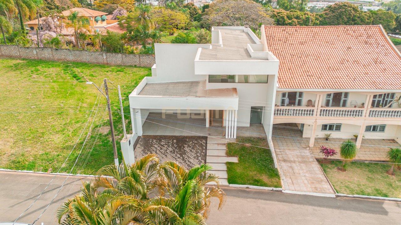 Casa no Condominio Morumbi / Santo Antônio da Platina-PR Ari Albino Coser Santo Antonio da Platina - 