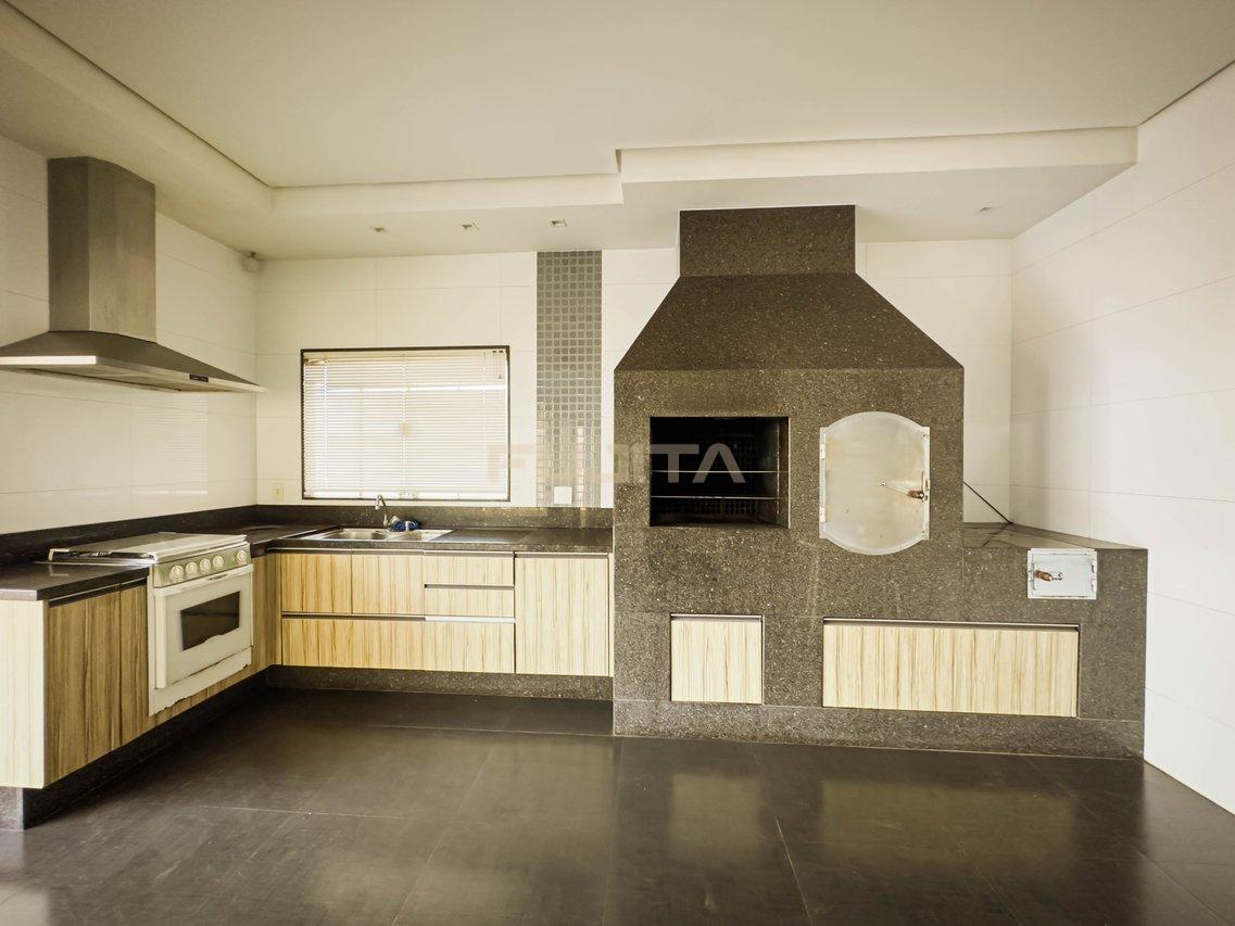 Casa de alto padrão no Centro/ Santo Antônio da Platina-PR  Av. Oliveira Motta Santo Antonio da Platina - 