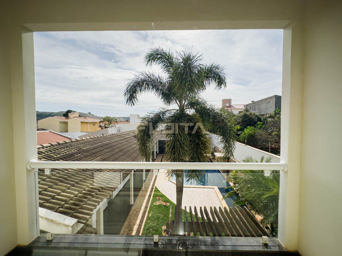 Casa de alto padrão no Centro/ Santo Antônio da Platina-PR  Av. Oliveira Motta Santo Antonio da Platina - 