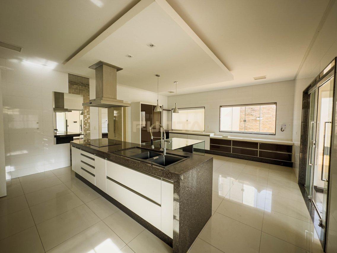 Casa de alto padrão no Centro/ Santo Antônio da Platina-PR  Av. Oliveira Motta Santo Antonio da Platina - 