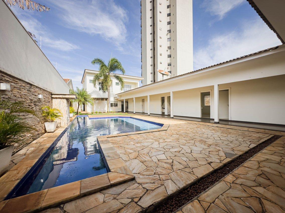 Casa de alto padrão no Centro/ Santo Antônio da Platina-PR  Av. Oliveira Motta Santo Antonio da Platina - 