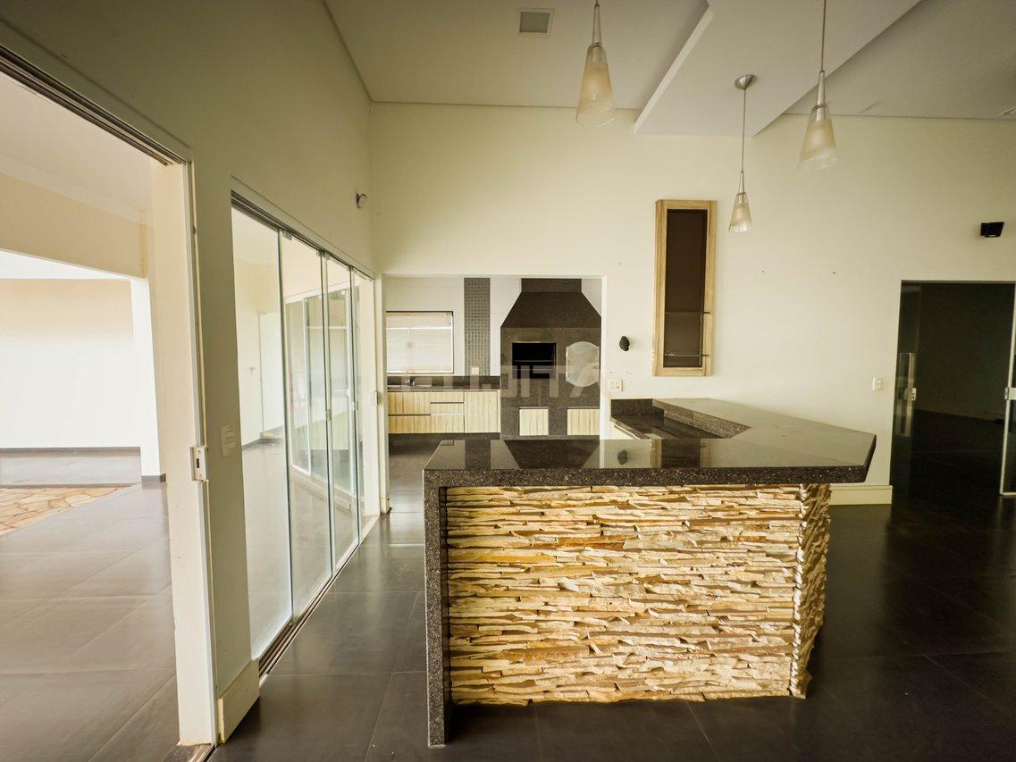 Casa de alto padrão no Centro/ Santo Antônio da Platina-PR  Av. Oliveira Motta Santo Antonio da Platina - 