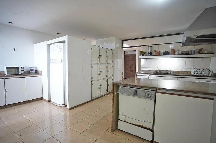 Casa com Vista Panorâmica, 7 Quartos e 4 Vagas no Joá - RJ Brasil Rua Jackson de Figueiredo Rio de Janeiro - 